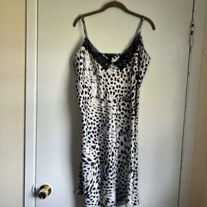 Ambrielle Black and White Animal Print Chemise Nightgown Size XXL